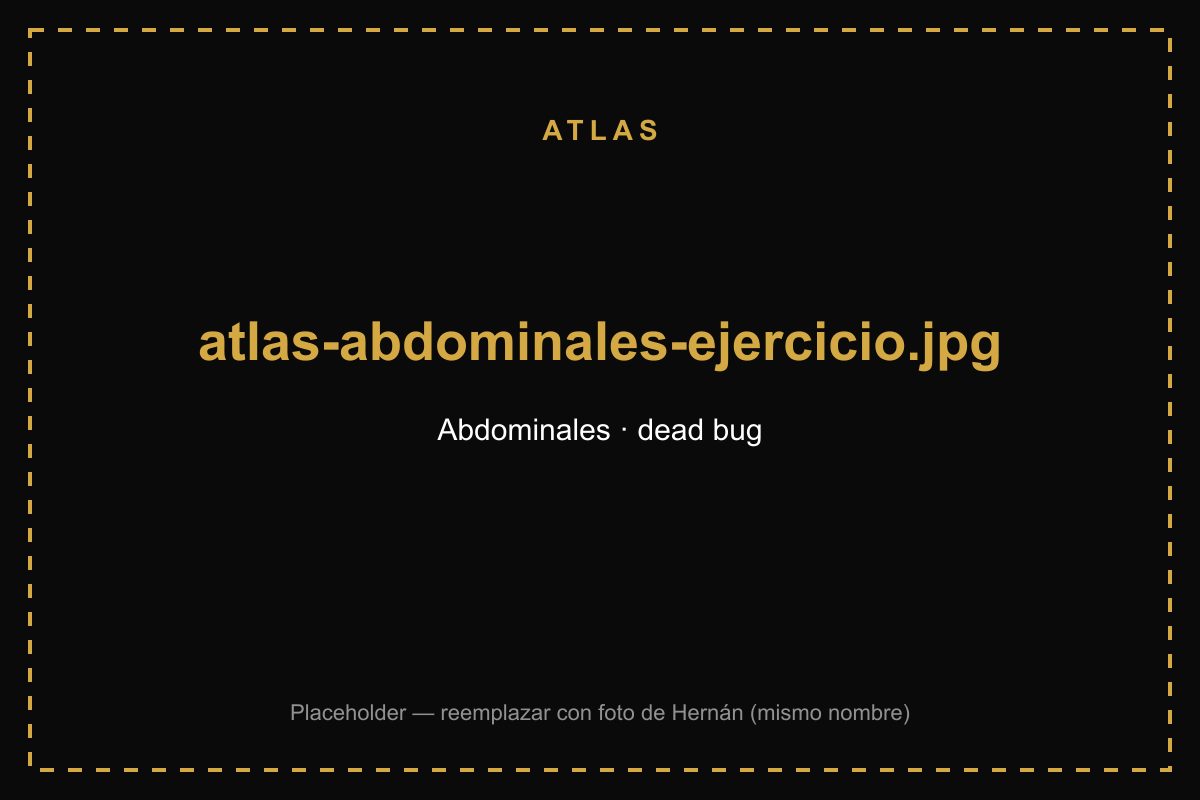 Hernán Zurita demostrando ejercicio para abdominales