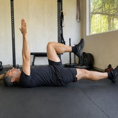 Dead bug — ejercicio para la zona lumbar