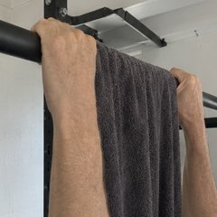 Towel hang (colgarse de una toalla) — ejercicio de mano